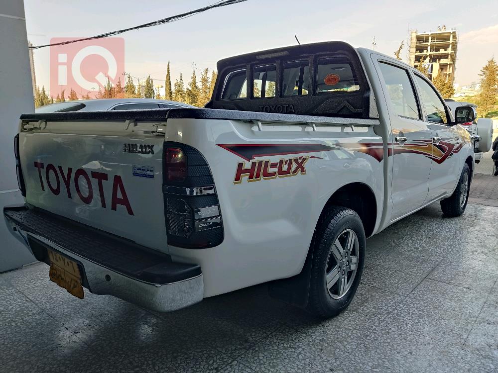 تويوتا هايلوكس